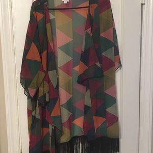 Kimono style top. Fits up to size 20W